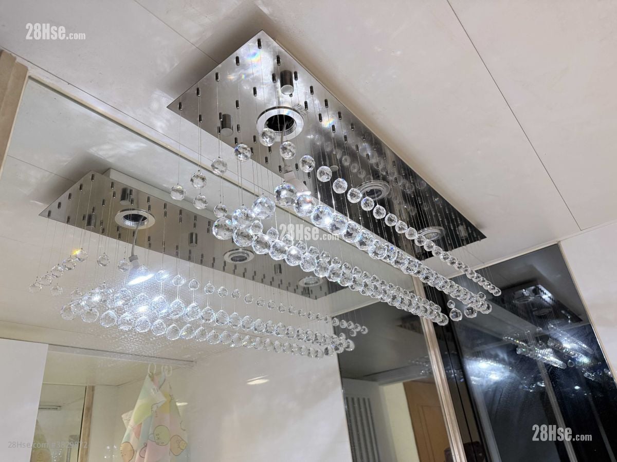 Central Park Towers Sell 2 Bedrooms , 1 Bathroom 510 ft²