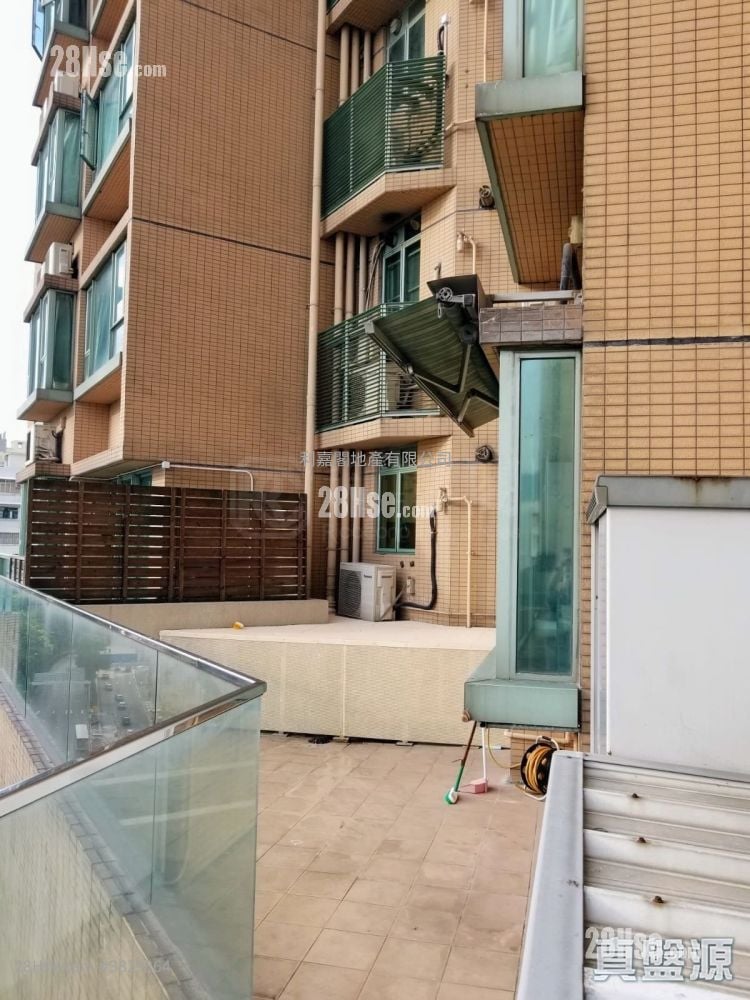 The Victoria Towers Sell 3 Bedrooms , 2 Bathrooms 882 ft²