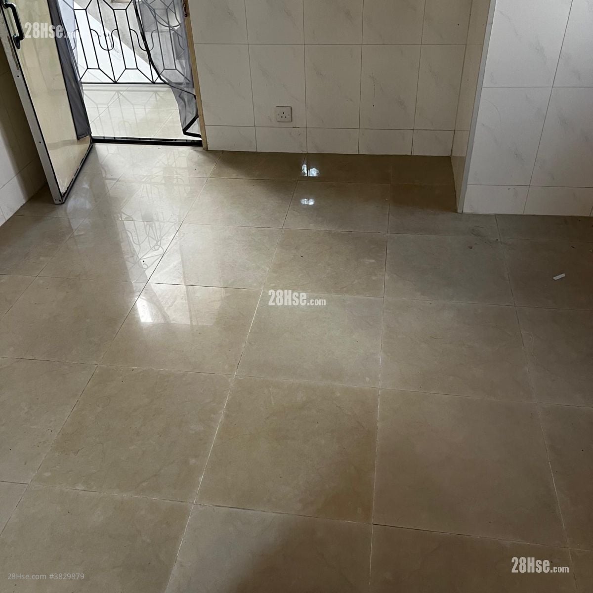 Tsz Tin Tsuen Rental 1 Bedroom , 1 Bathroom 350 ft²