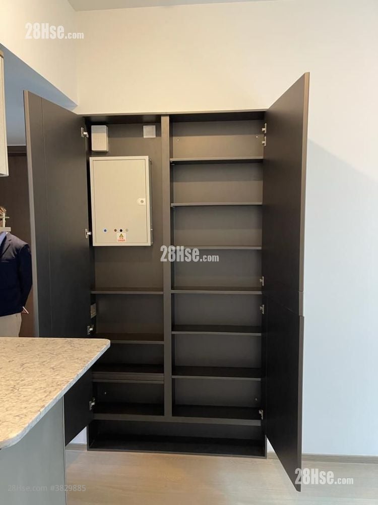 15 Western Street Rental 344 ft²