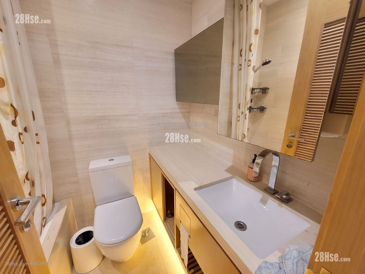 Lions Rise Rental 3 Bedrooms , 2 Bathrooms 932 ft²