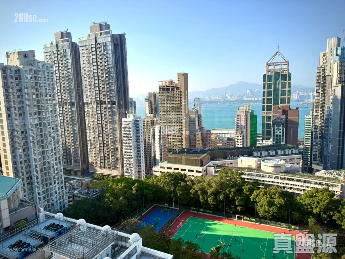 Euston Court Sell 3 Bedrooms , 2 Bathrooms 790 ft²