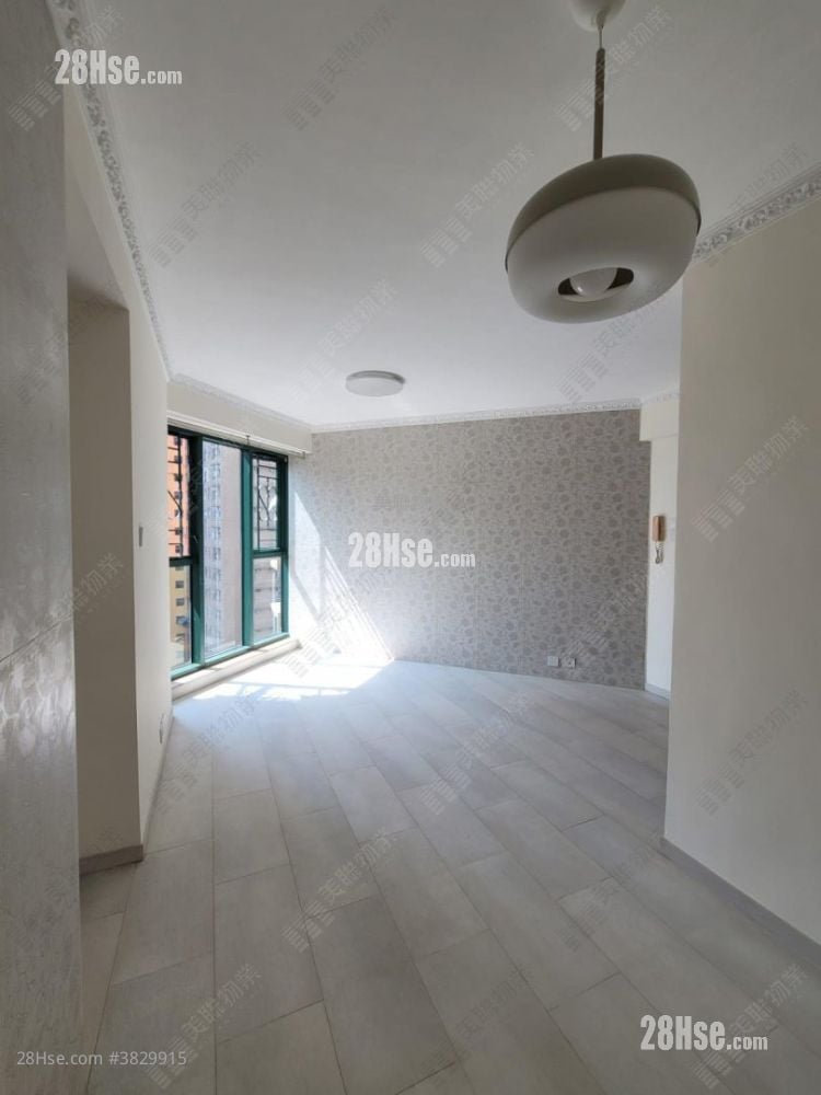 Galaxia Sell 3 Bedrooms 517 ft²