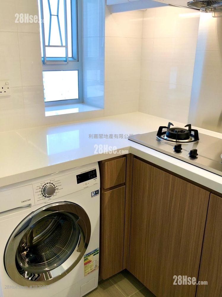 Nan Fung Sun Chuen Sell 2 Bedrooms 391 ft²