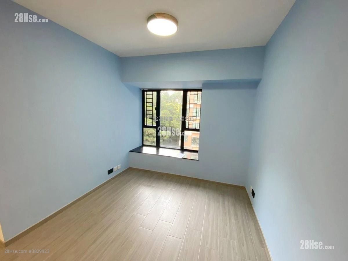 Scenic View Sell 2 Bedrooms , 1 Bathroom 464 ft²