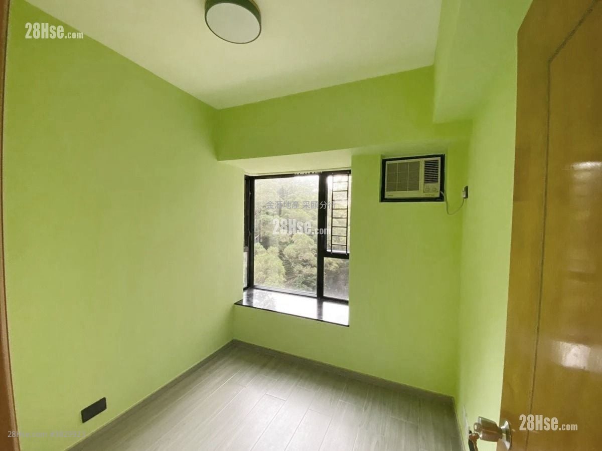 Scenic View Sell 2 Bedrooms , 1 Bathroom 464 ft²