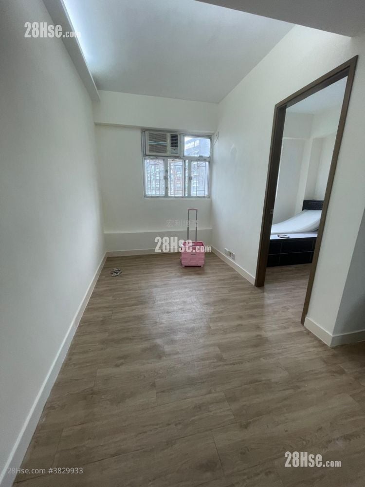 Yen Lok Building Rental 1 Bedroom , 1 Bathroom 290 ft²
