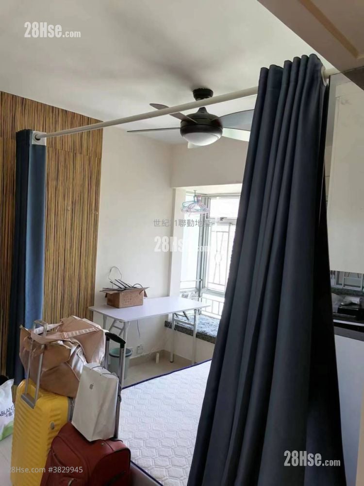 The Metro City Rental 3 Bedrooms , 2 Bathrooms 526 ft²