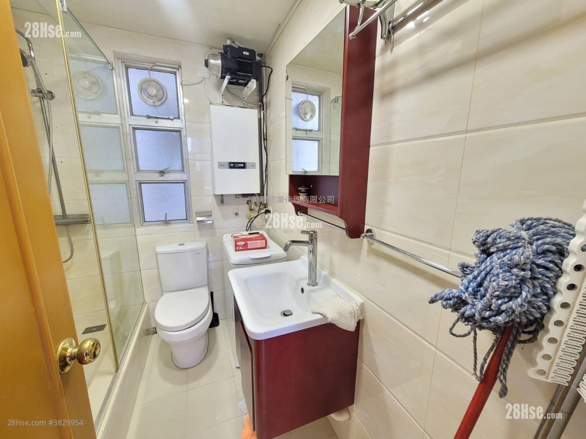 Telford Gardens Rental 2 Bedrooms , 1 Bathroom 556 ft²