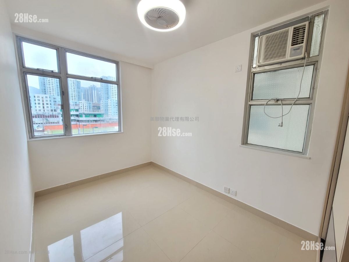Telford Gardens Rental 2 Bedrooms , 1 Bathroom 556 ft²