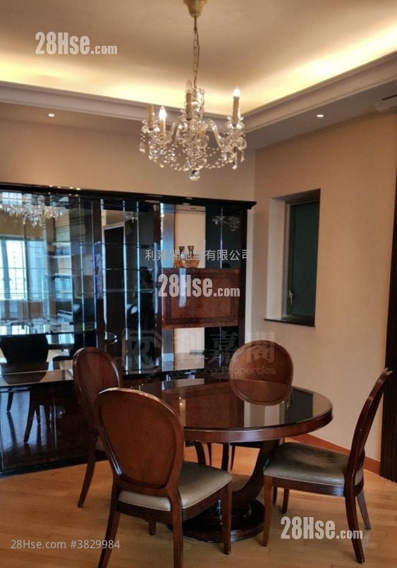 Sorrento Sell 3 Bedrooms , 2 Bathrooms 1,126 ft²