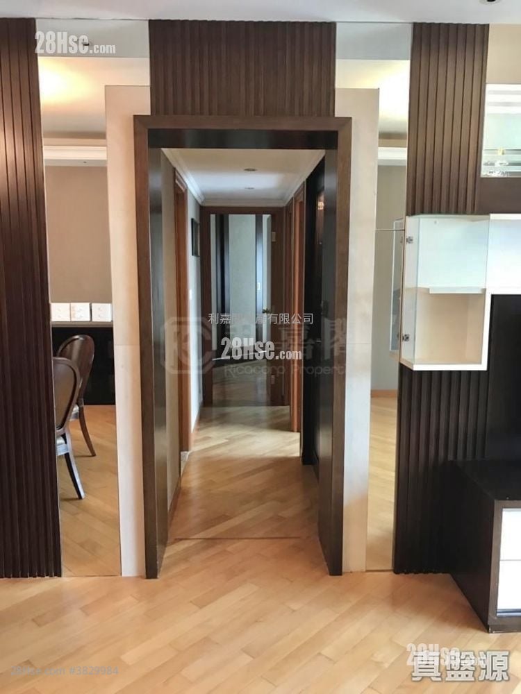 Sorrento Sell 3 Bedrooms , 2 Bathrooms 1,126 ft²