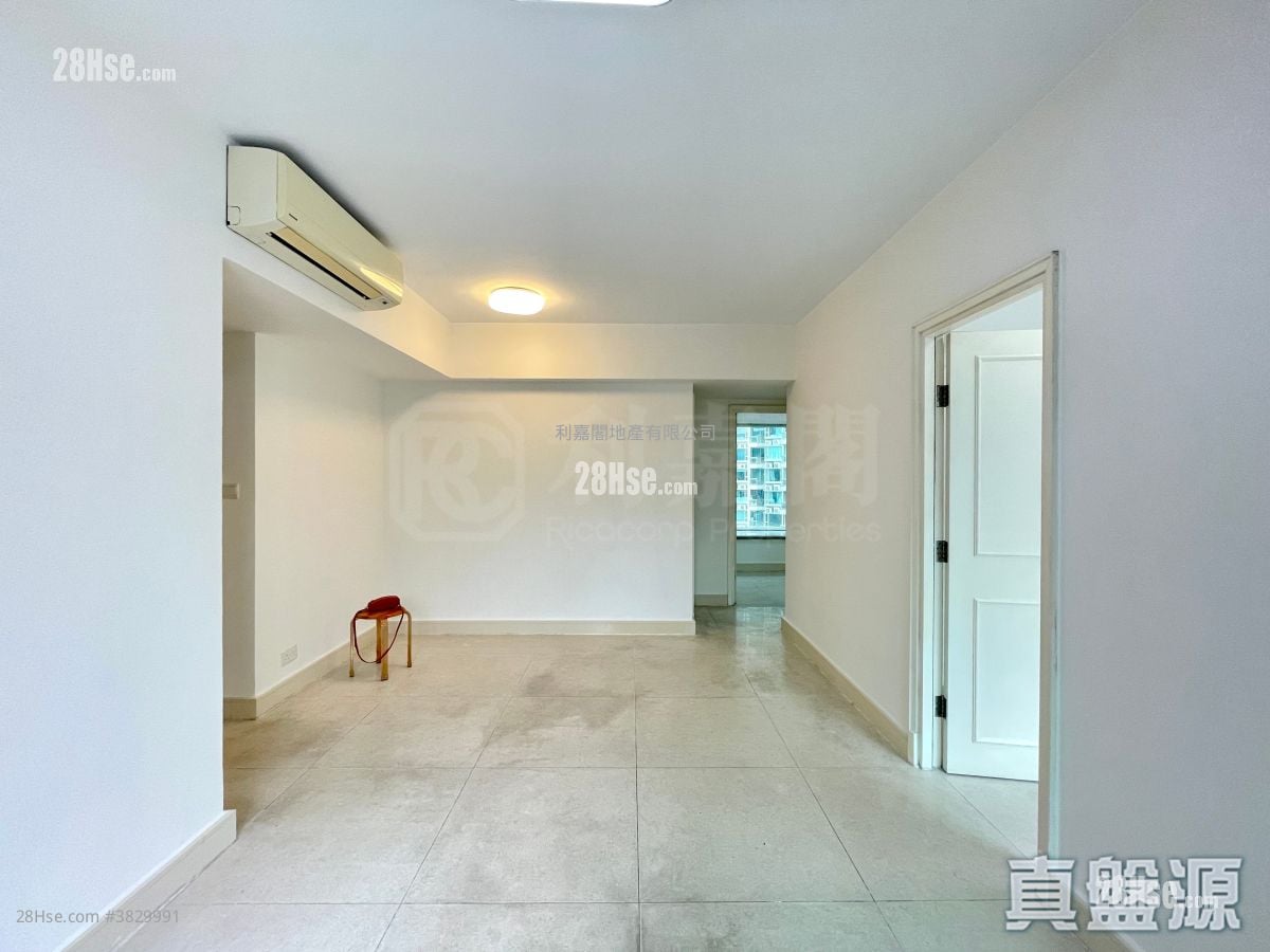 La Splendeur Of Le Prestige Rental 3 Bedrooms , 2 Bathrooms 675 ft²