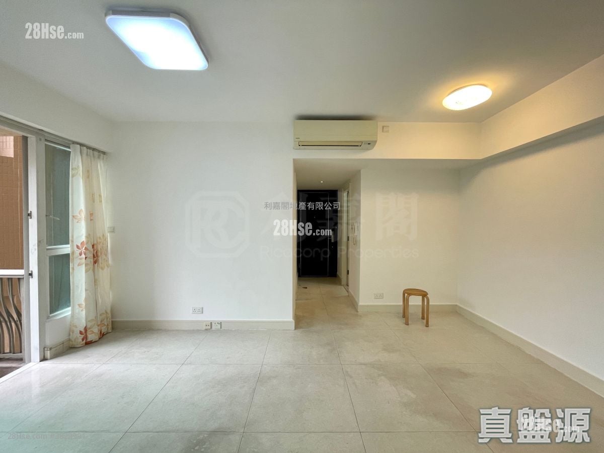 La Splendeur Of Le Prestige Rental 3 Bedrooms , 2 Bathrooms 675 ft²