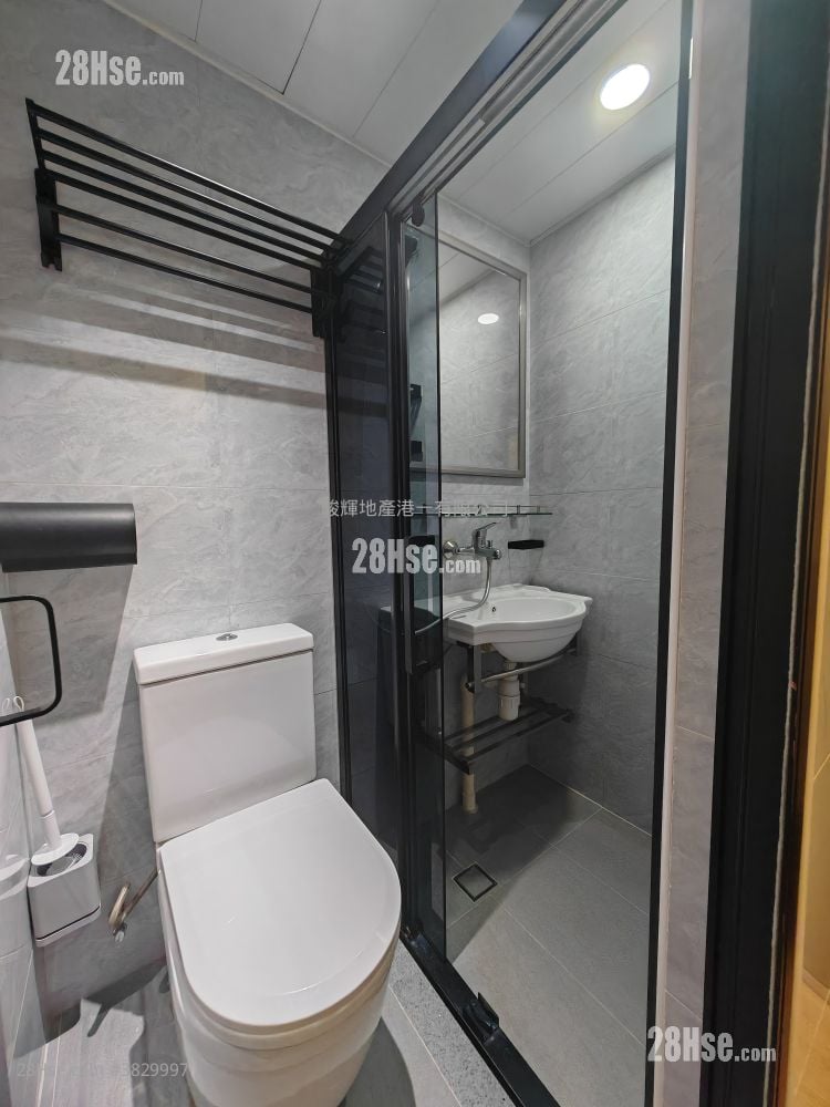 Tung Hing Mansion Rental 1 Bedroom , 1 Bathroom 200 ft²