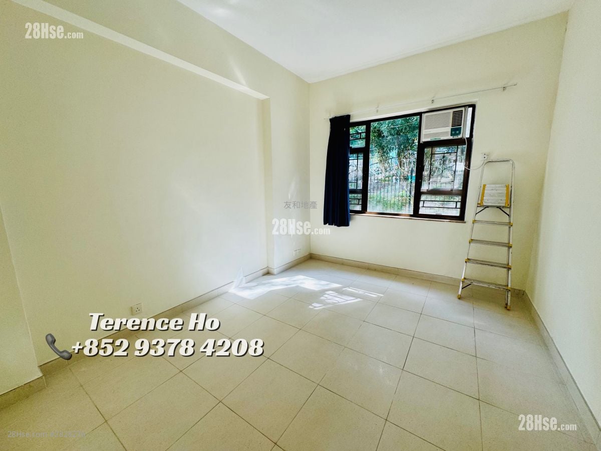 Laford Court Rental 3 Bedrooms , 2 Bathrooms 1,415 ft²