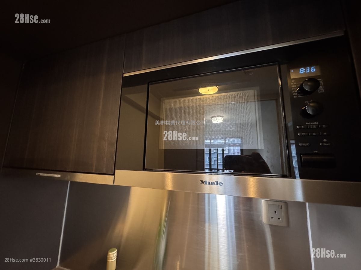 Castle One By V Rental 1 Bedroom , 1 Bathroom 434 ft²