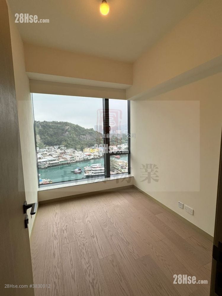Montego Bay Rental 2 Bedrooms , 1 Bathroom 455 ft²