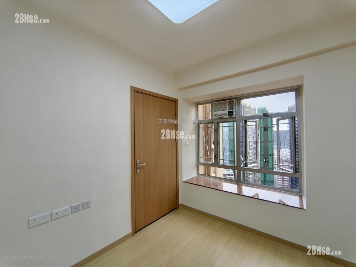 Fortuna Building Sell 2 Bedrooms , 1 Bathroom 255 ft²