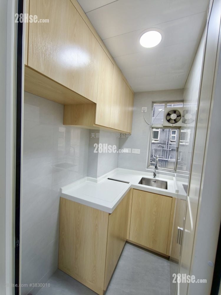 Fortuna Building Sell 2 Bedrooms , 1 Bathroom 255 ft²