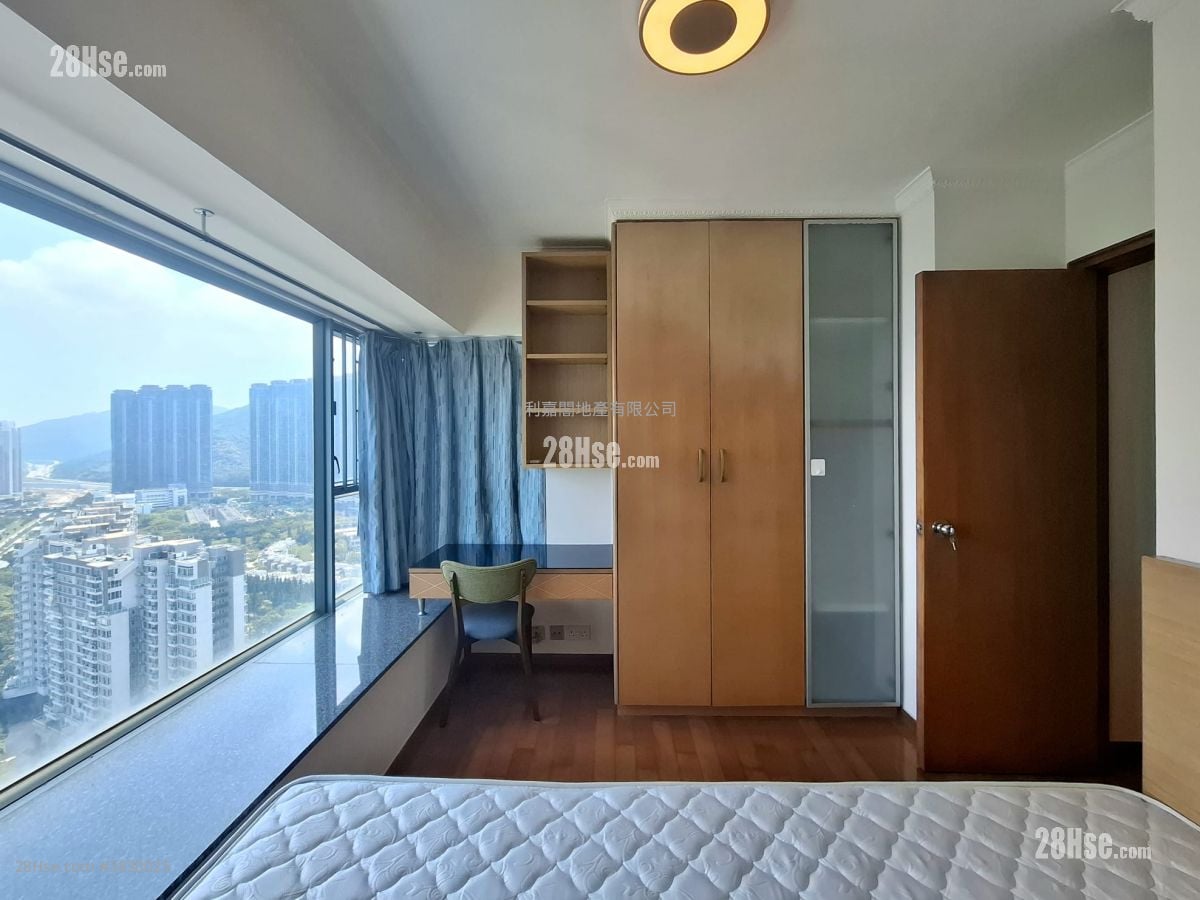Seaview Crescent Rental 2 Bedrooms , 1 Bathroom 573 ft²