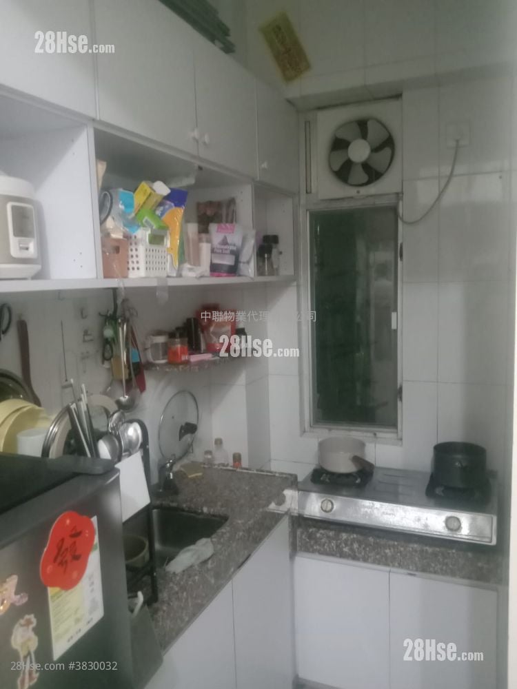 Chinese Mansion Sell 2 Bedrooms , 1 Bathroom 286 ft²