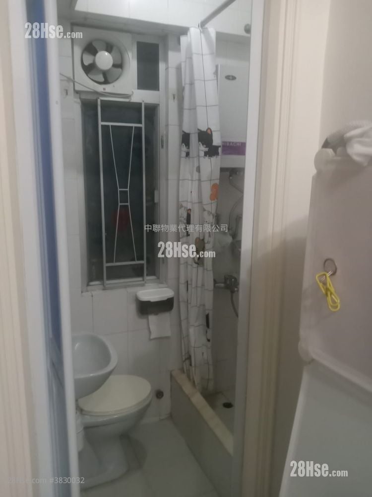 Chinese Mansion Sell 2 Bedrooms , 1 Bathroom 286 ft²