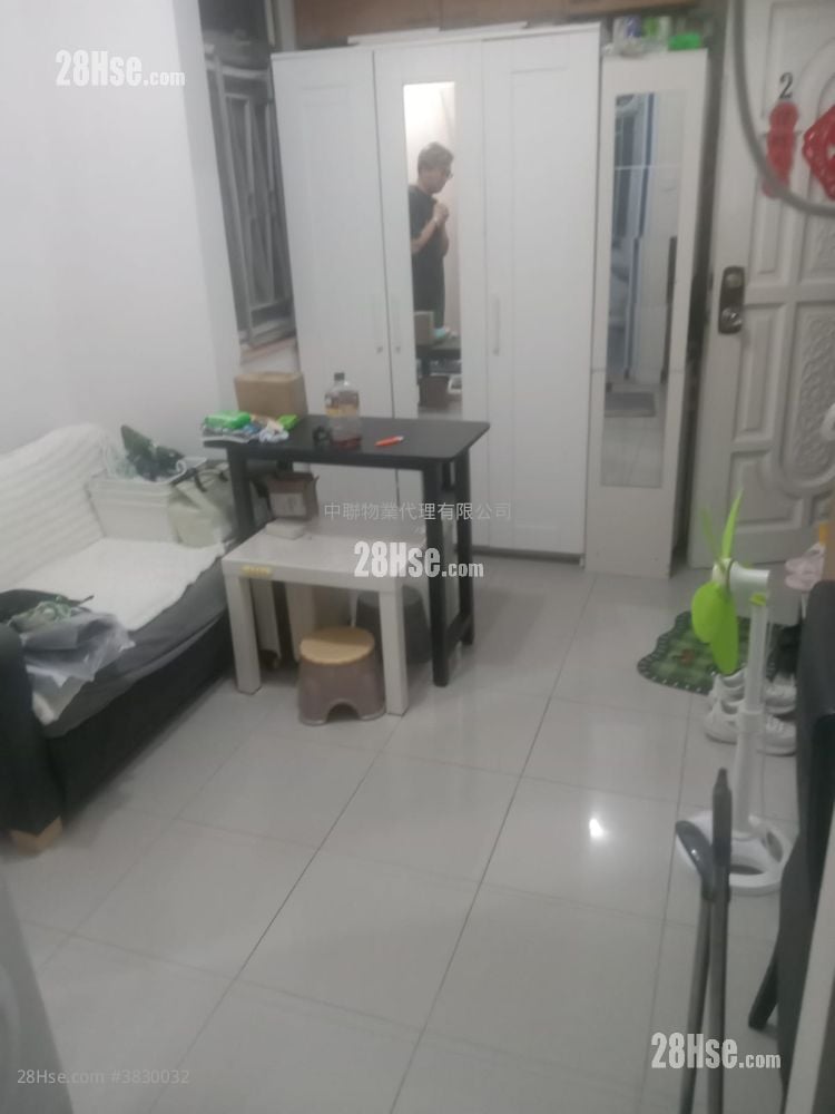 Chinese Mansion Sell 2 Bedrooms , 1 Bathroom 286 ft²