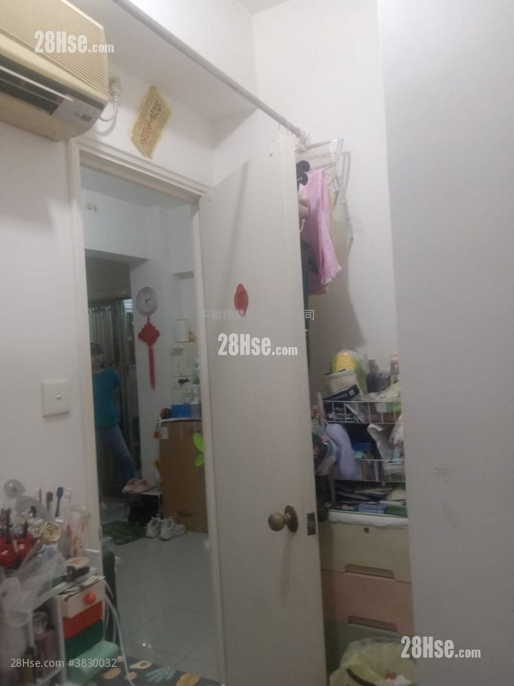 Chinese Mansion Sell 2 Bedrooms , 1 Bathroom 286 ft²
