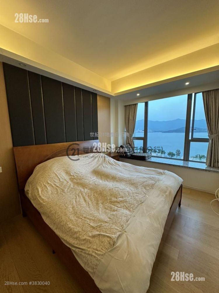 Mayfair By The Sea Rental 4 Bedrooms , 2 Bathrooms 1,400 ft²
