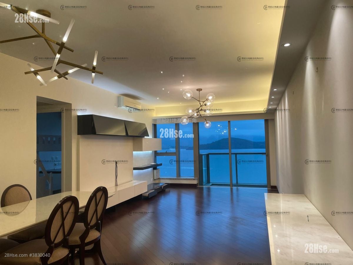 Mayfair By The Sea Rental 4 Bedrooms , 2 Bathrooms 1,400 ft²