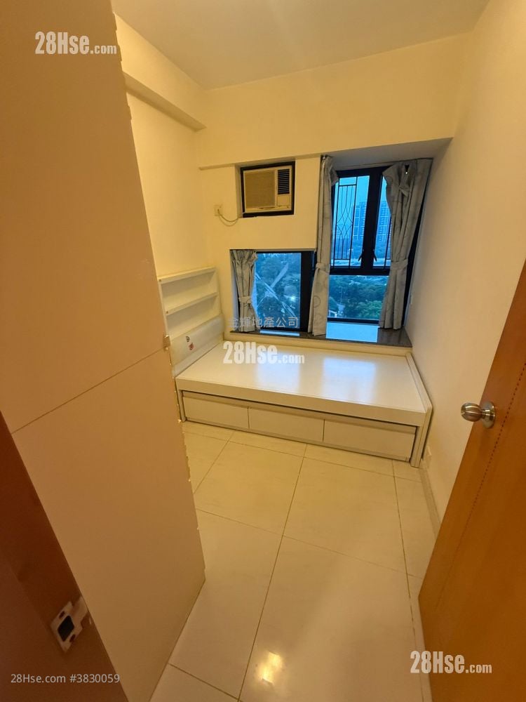 Aegean Coast Rental 3 Bedrooms , 2 Bathrooms 734 ft²
