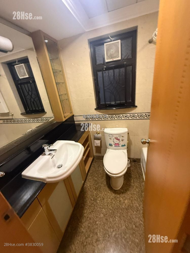 Aegean Coast Rental 3 Bedrooms , 2 Bathrooms 734 ft²