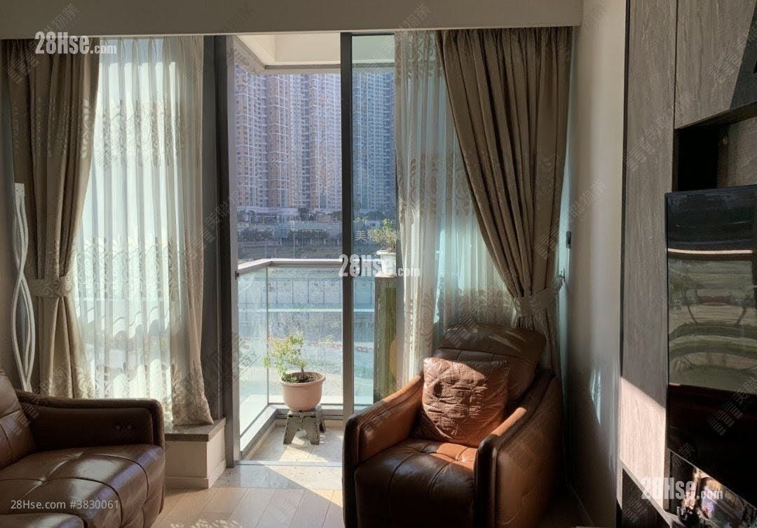 Capri Sell 3 Bedrooms 749 ft²