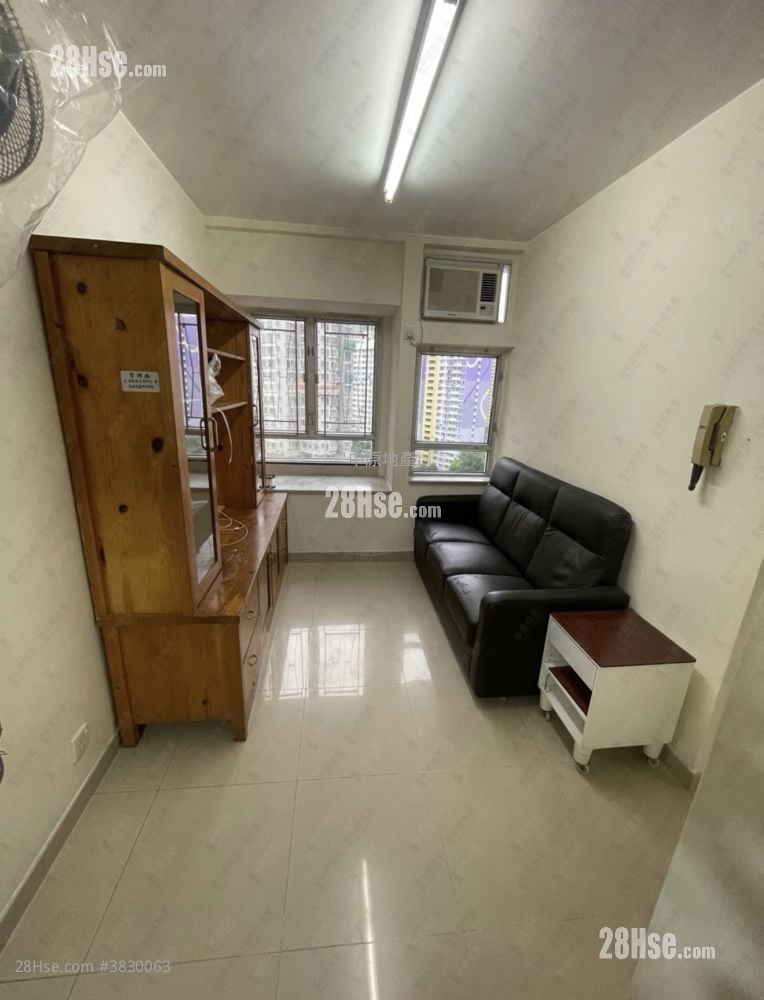 New Kwai Fong Gardens Sell 2 Bedrooms , 1 Bathroom 408 ft²