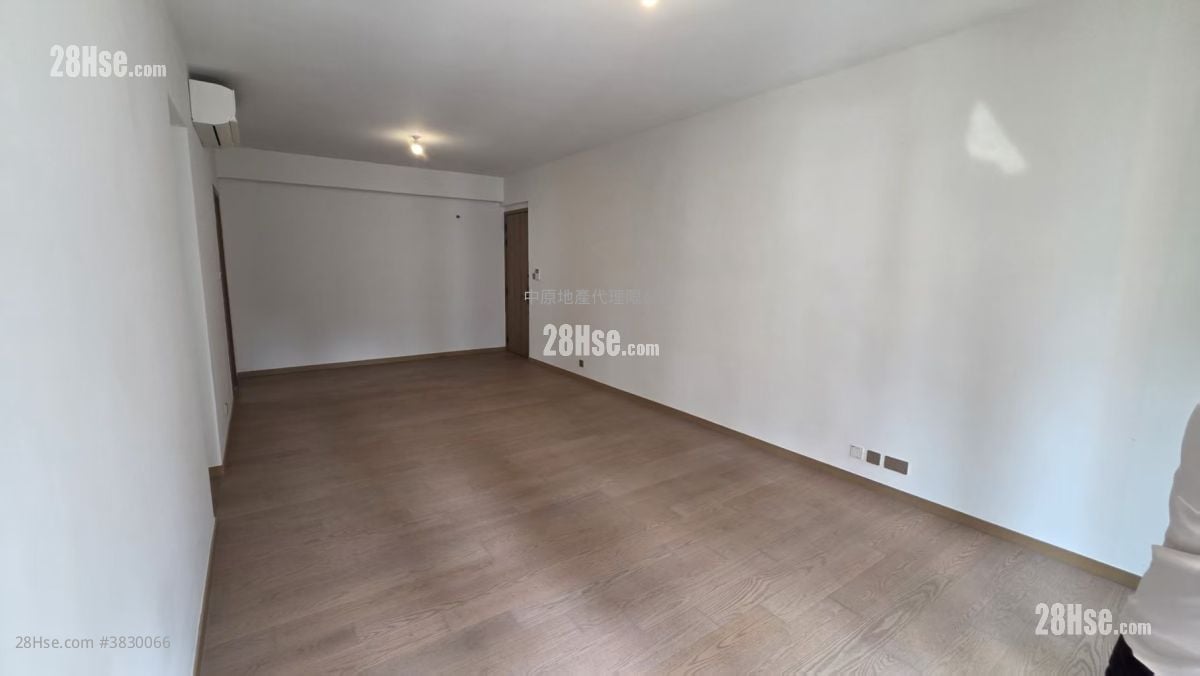 Centra Horizon Sell 3 Bedrooms , 3 Bathrooms 1,019 ft²