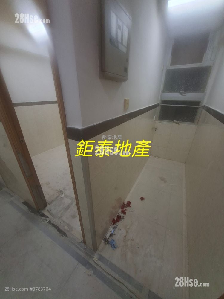 榮華大樓 售盤 開放式間隔 , 1 浴室 598 平方呎