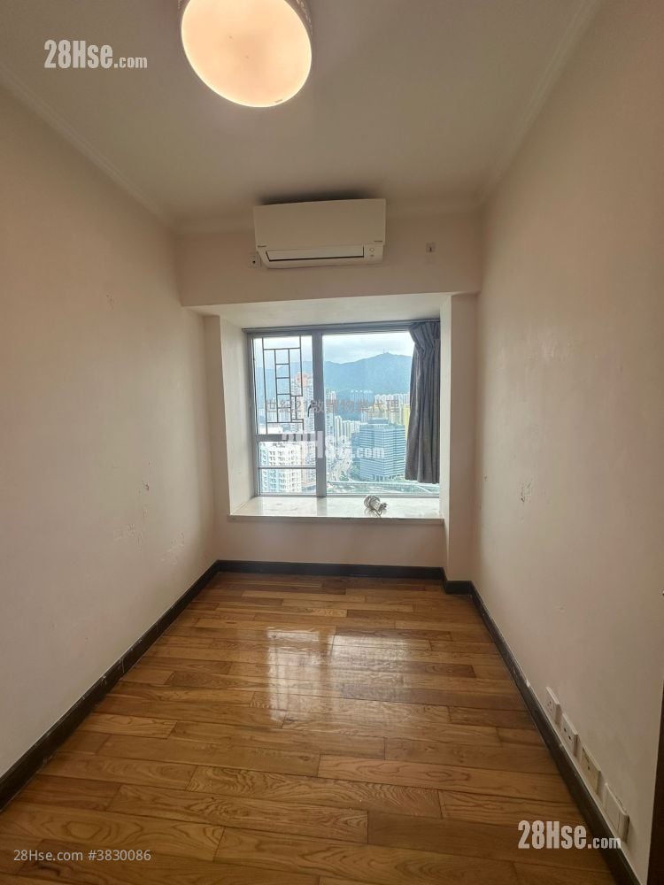Billionnaire Royale Sell 3 Bedrooms , 2 Bathrooms 887 ft²