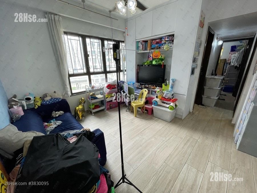 Eldo Court Sell 3 Bedrooms 566 ft²