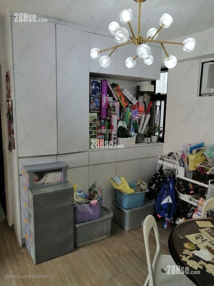 Eldo Court Sell 3 Bedrooms 566 ft²