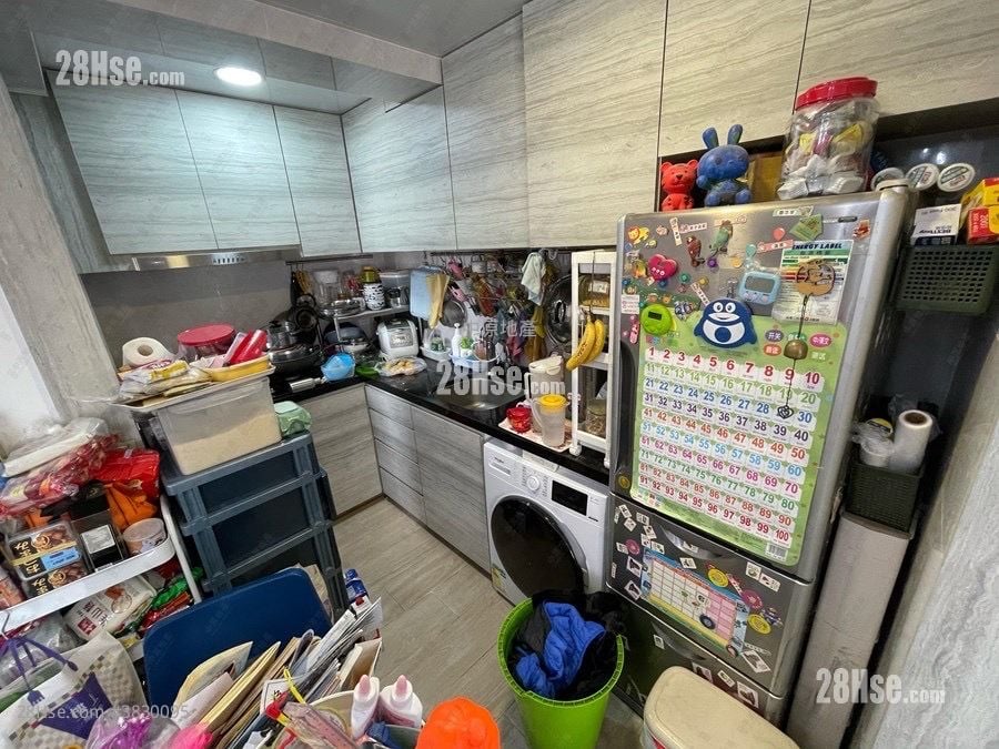 Eldo Court Sell 3 Bedrooms 566 ft²