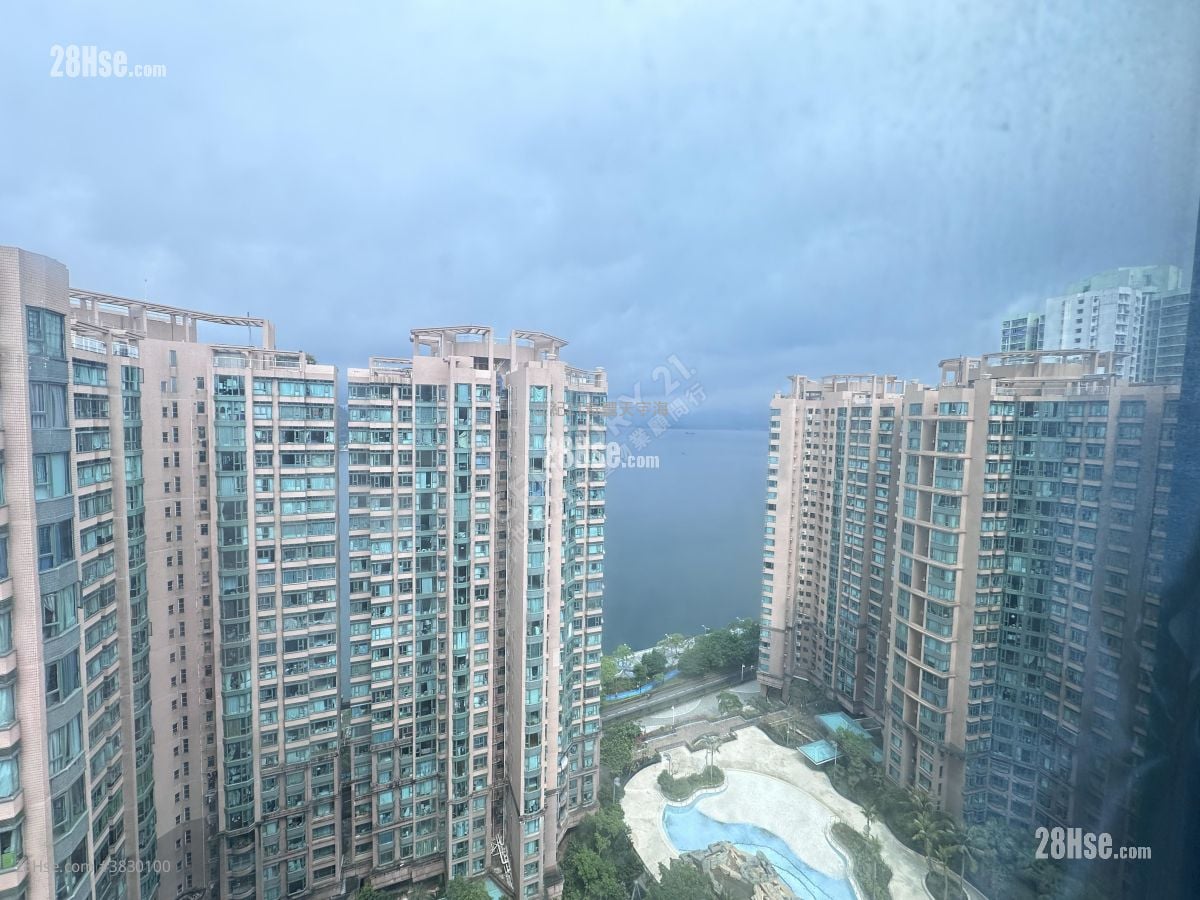 Vista Paradiso Sell 1 Bedroom , 2 Bathrooms 660 ft²