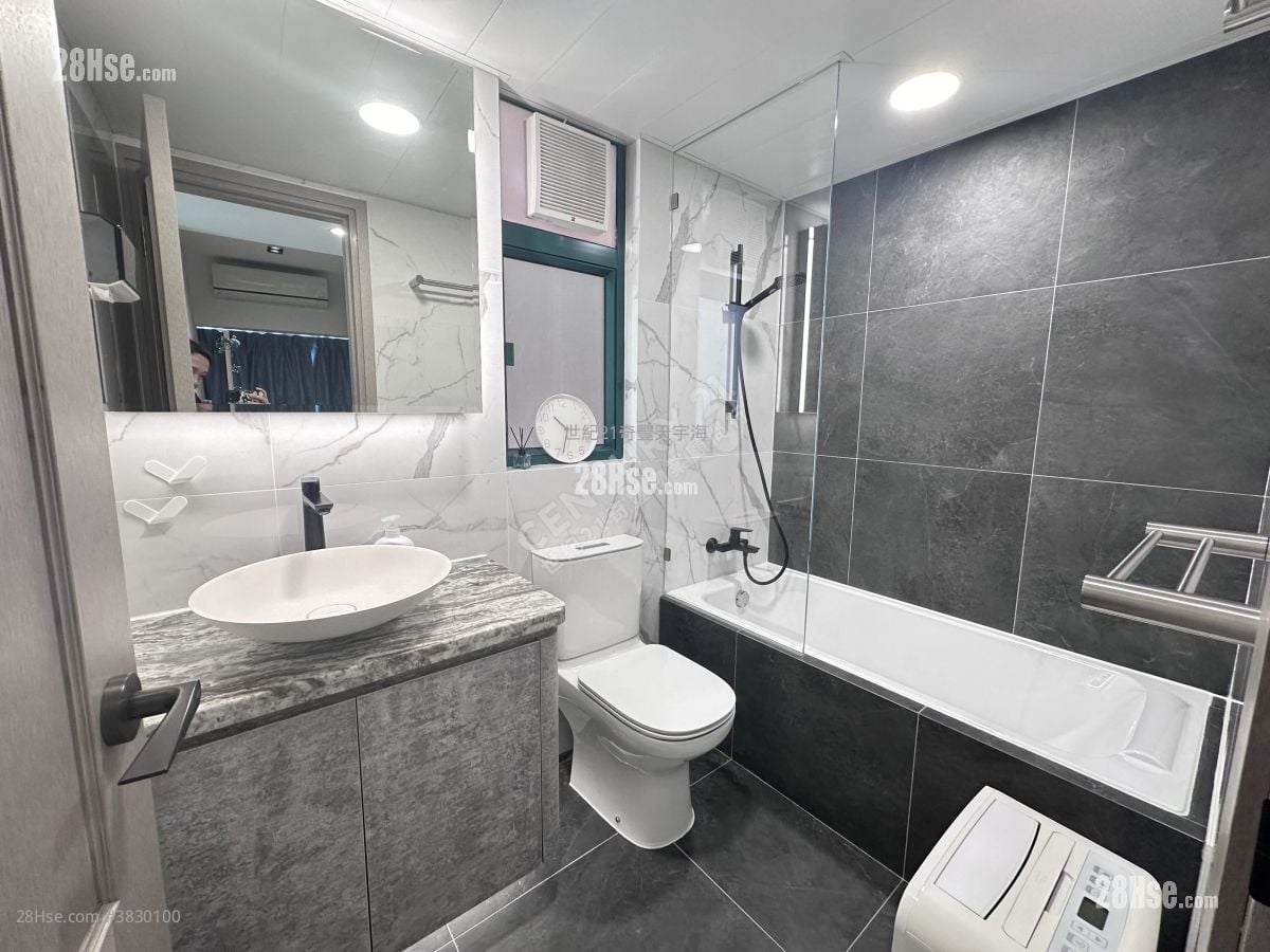 Vista Paradiso Sell 1 Bedroom , 2 Bathrooms 660 ft²