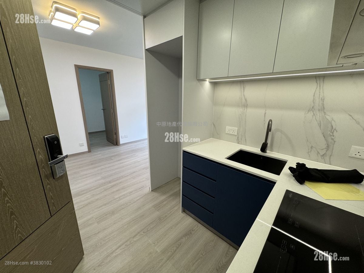Kam Hay Court Sell 2 Bedrooms , 1 Bathroom 401 ft²