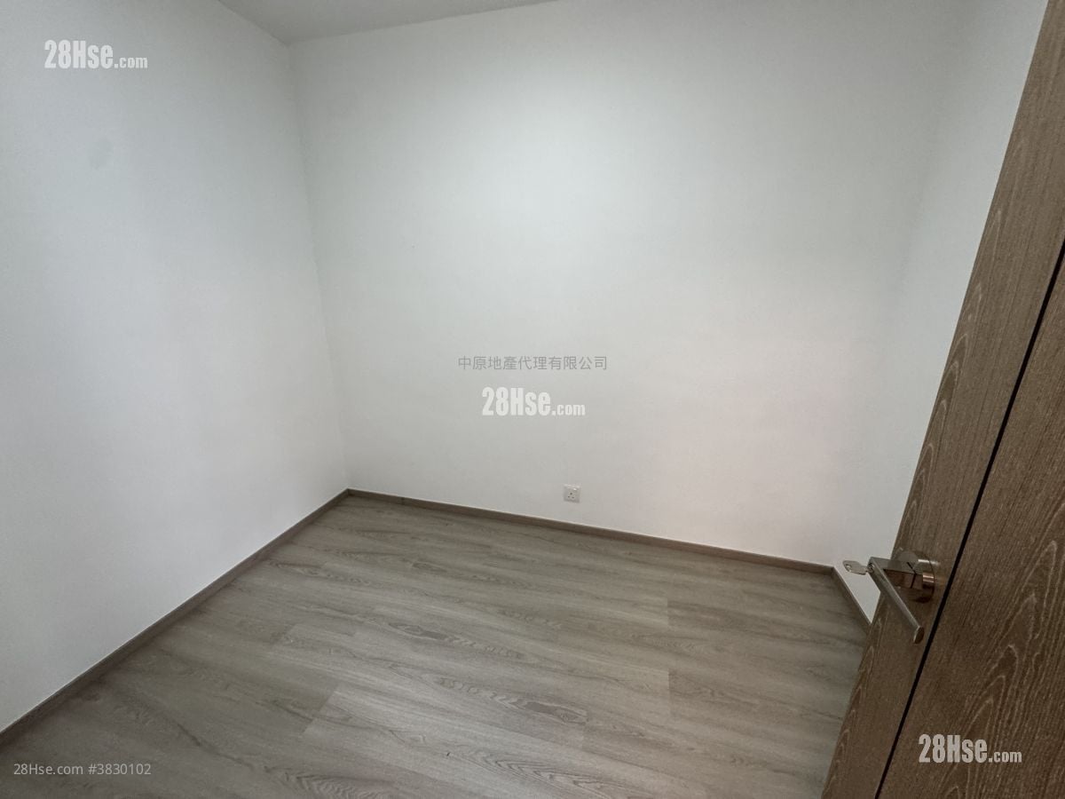 Kam Hay Court Sell 2 Bedrooms , 1 Bathroom 401 ft²