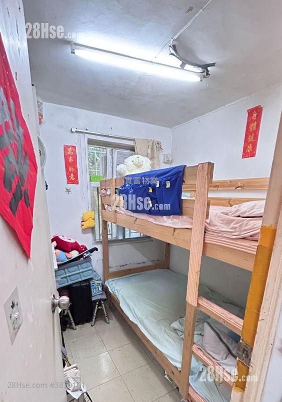 Village Sell 2 Bedrooms , 1 Bathroom 350 ft²