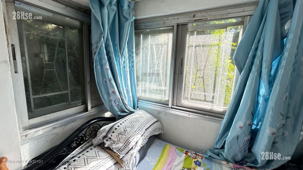 Village Sell 2 Bedrooms , 1 Bathroom 350 ft²