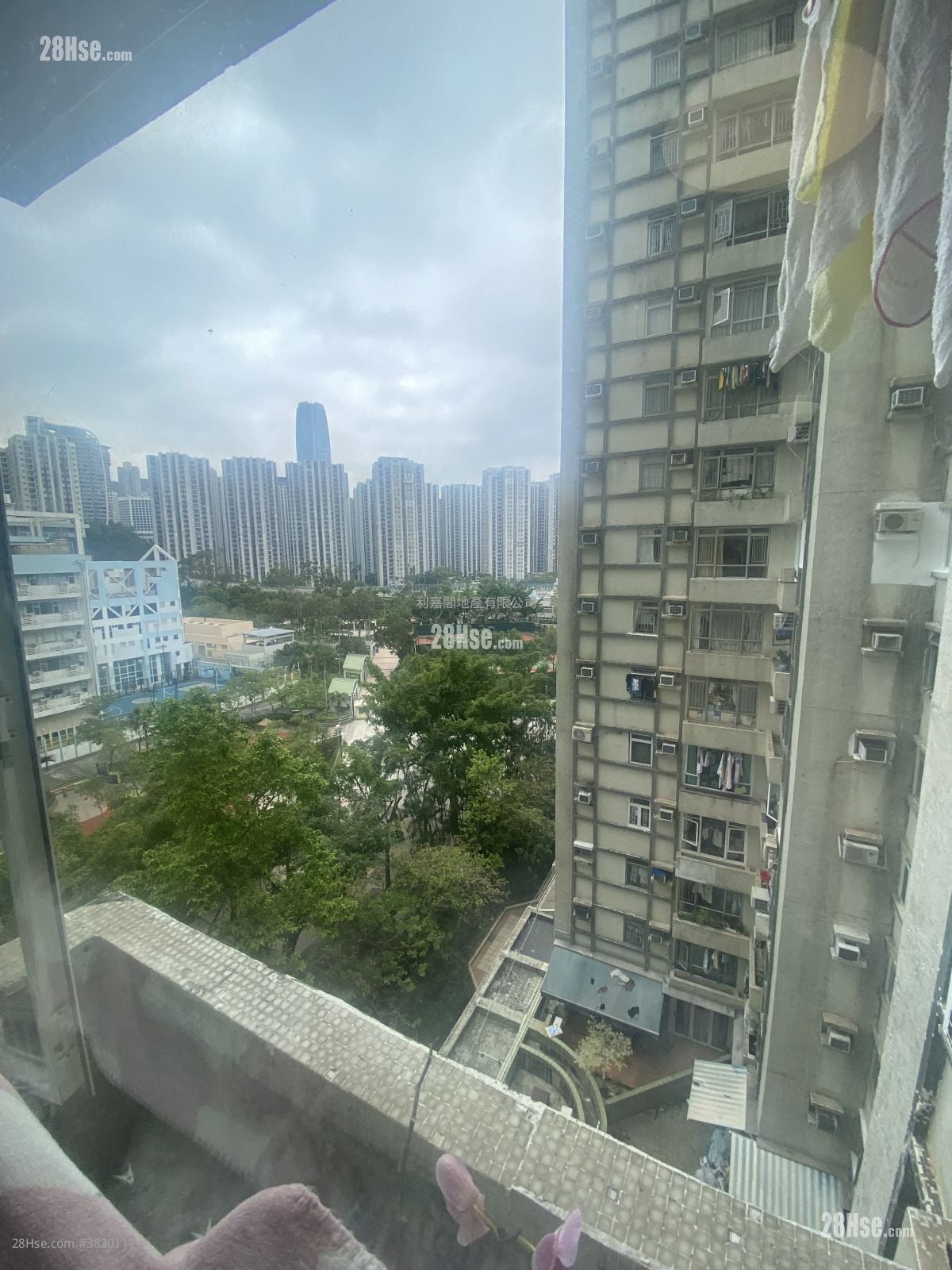 Lei King Wan Sell 2 Bedrooms , 2 Bathrooms 536 ft²