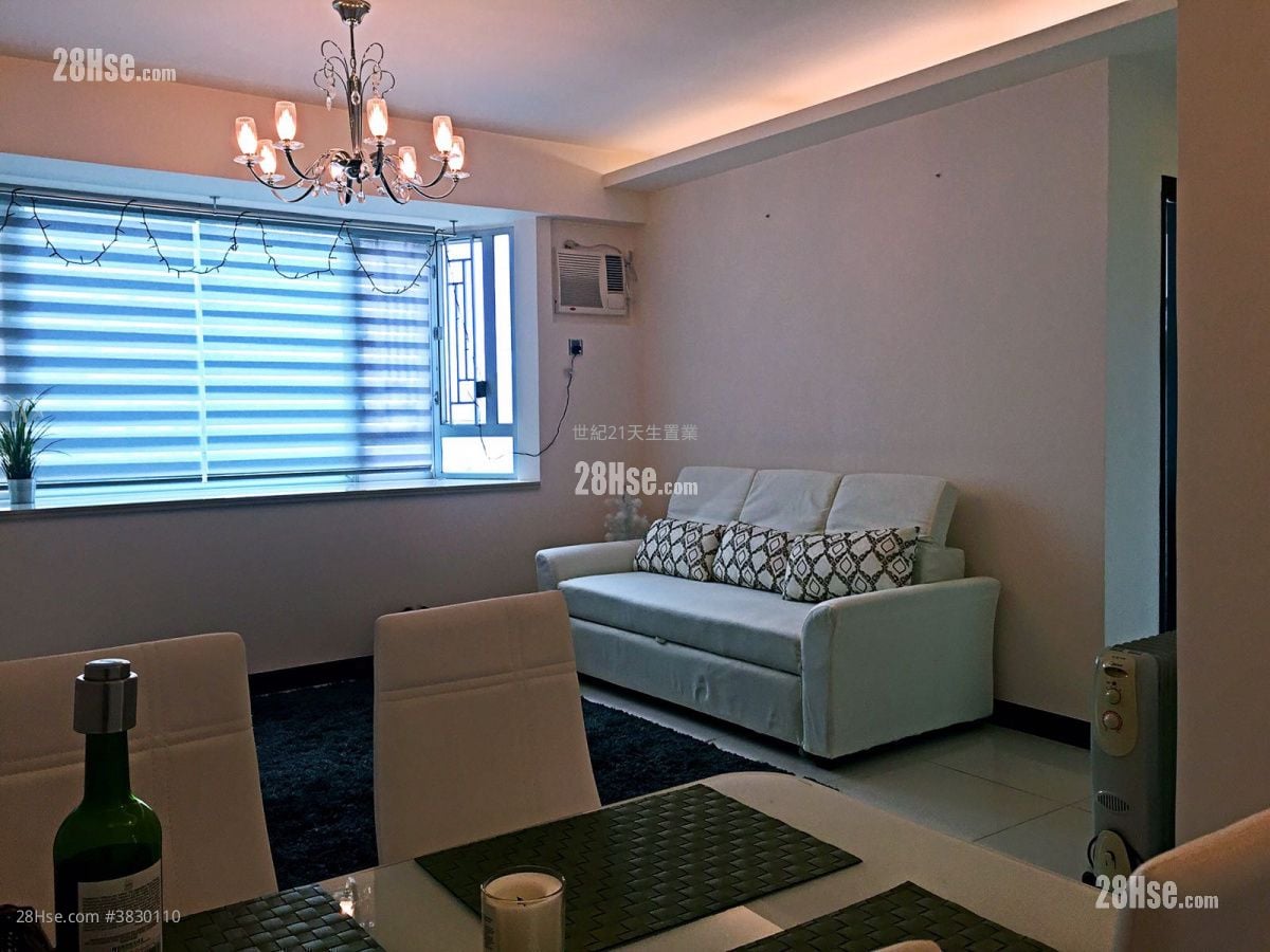Seaview Garden Sell 2 Bedrooms , 1 Bathroom 582 ft²