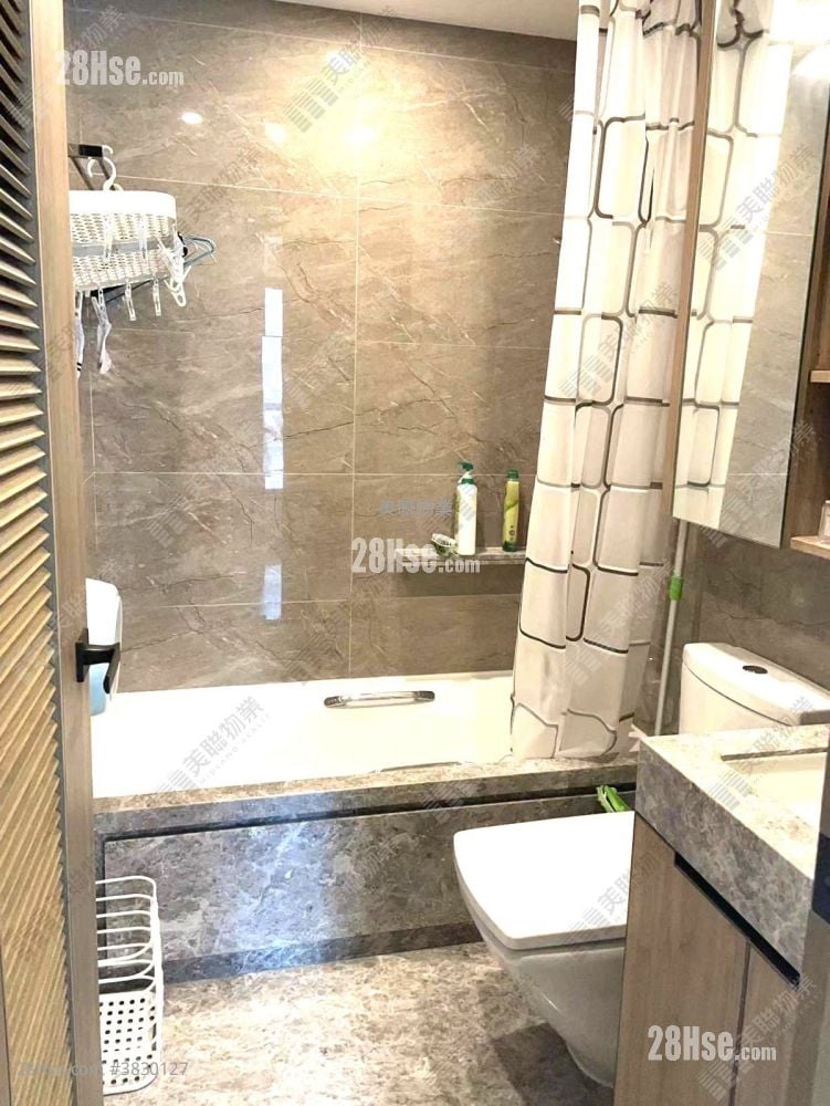 Centra Horizon Sell 2 Bedrooms , 2 Bathrooms 628 ft²